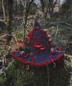 Alternative view of Chapeau de Sorcière «Mushroom Heart»